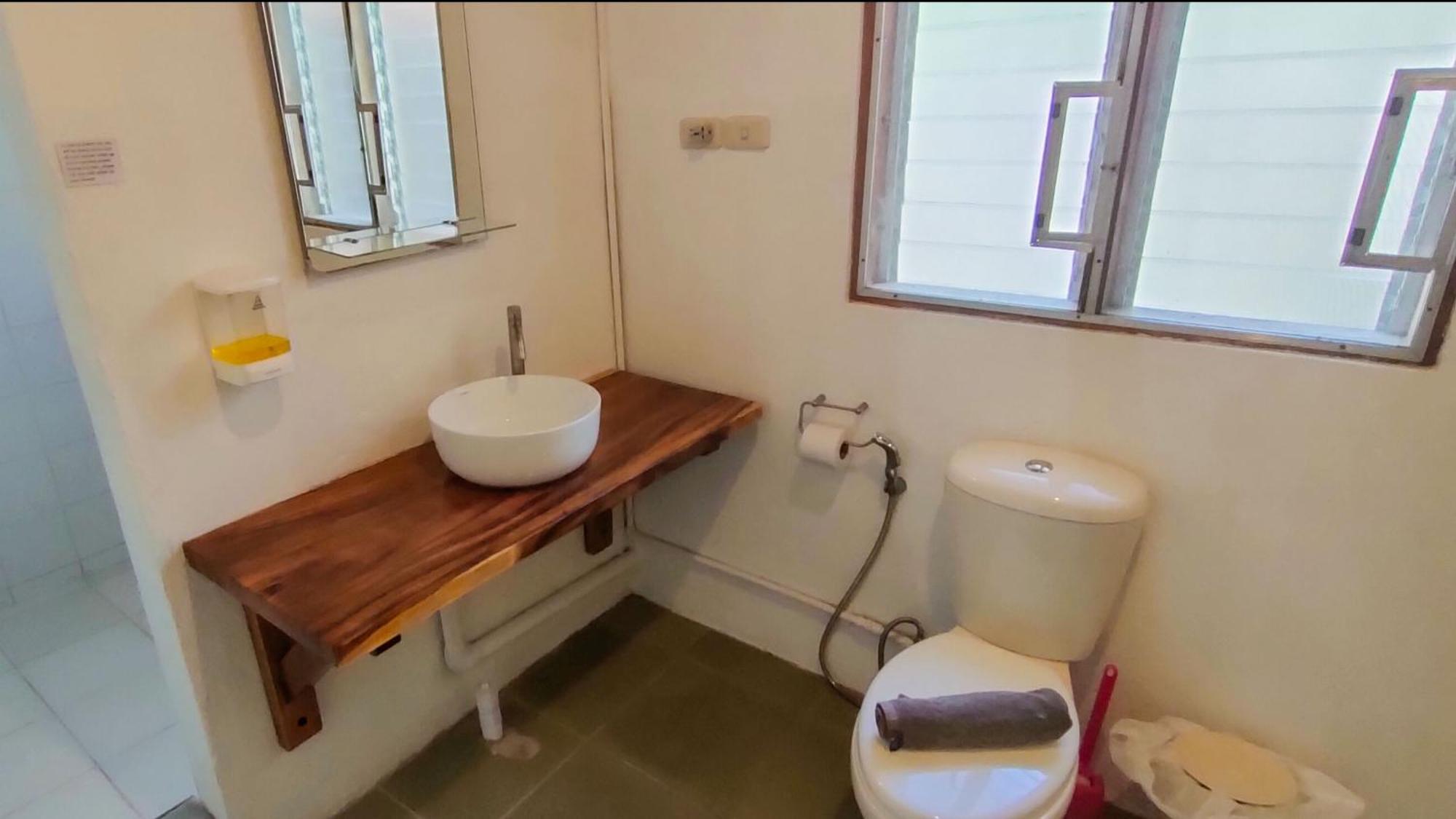 Isla Hayahay Beach Resort And Restaurant Calape Ngoại thất bức ảnh