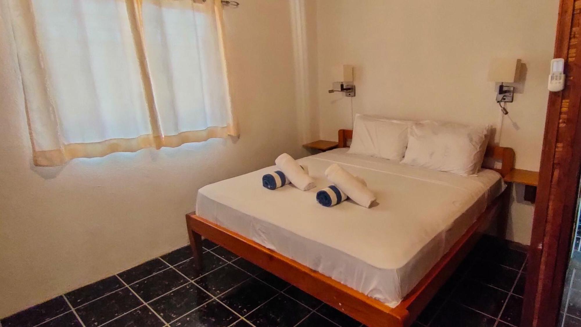 Isla Hayahay Beach Resort And Restaurant Calape Ngoại thất bức ảnh