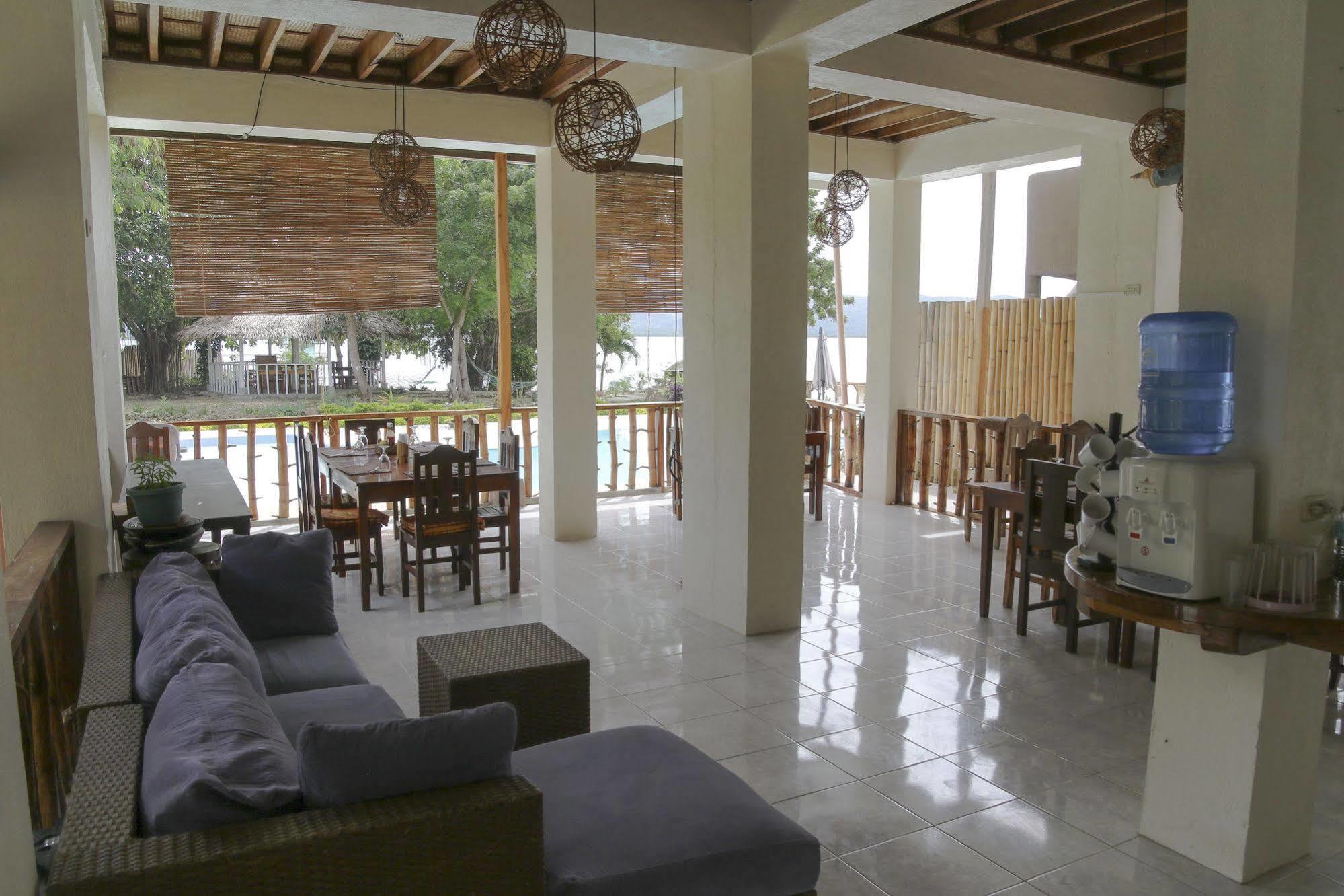 Isla Hayahay Beach Resort And Restaurant Calape Ngoại thất bức ảnh