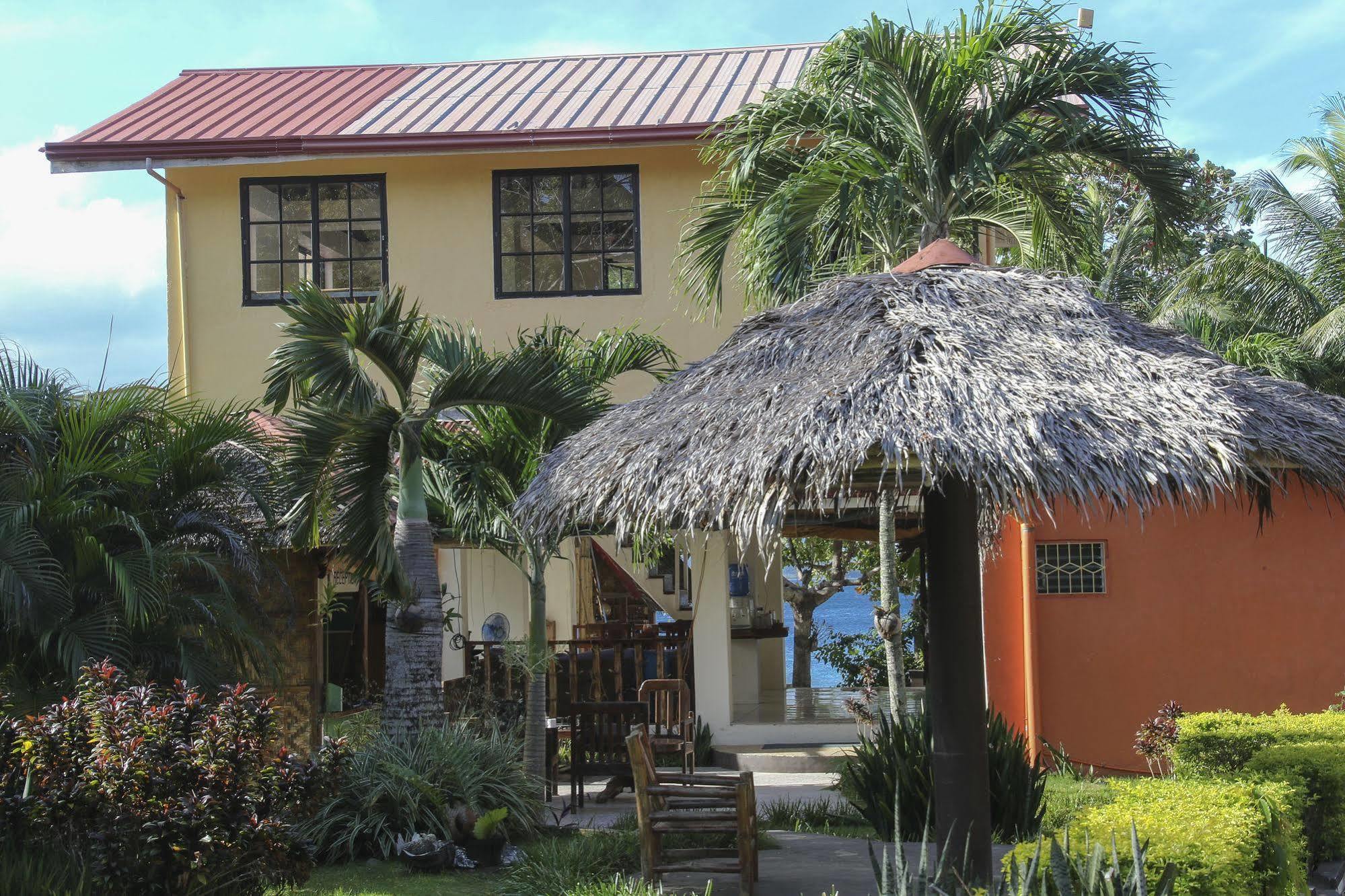 Isla Hayahay Beach Resort And Restaurant Calape Ngoại thất bức ảnh