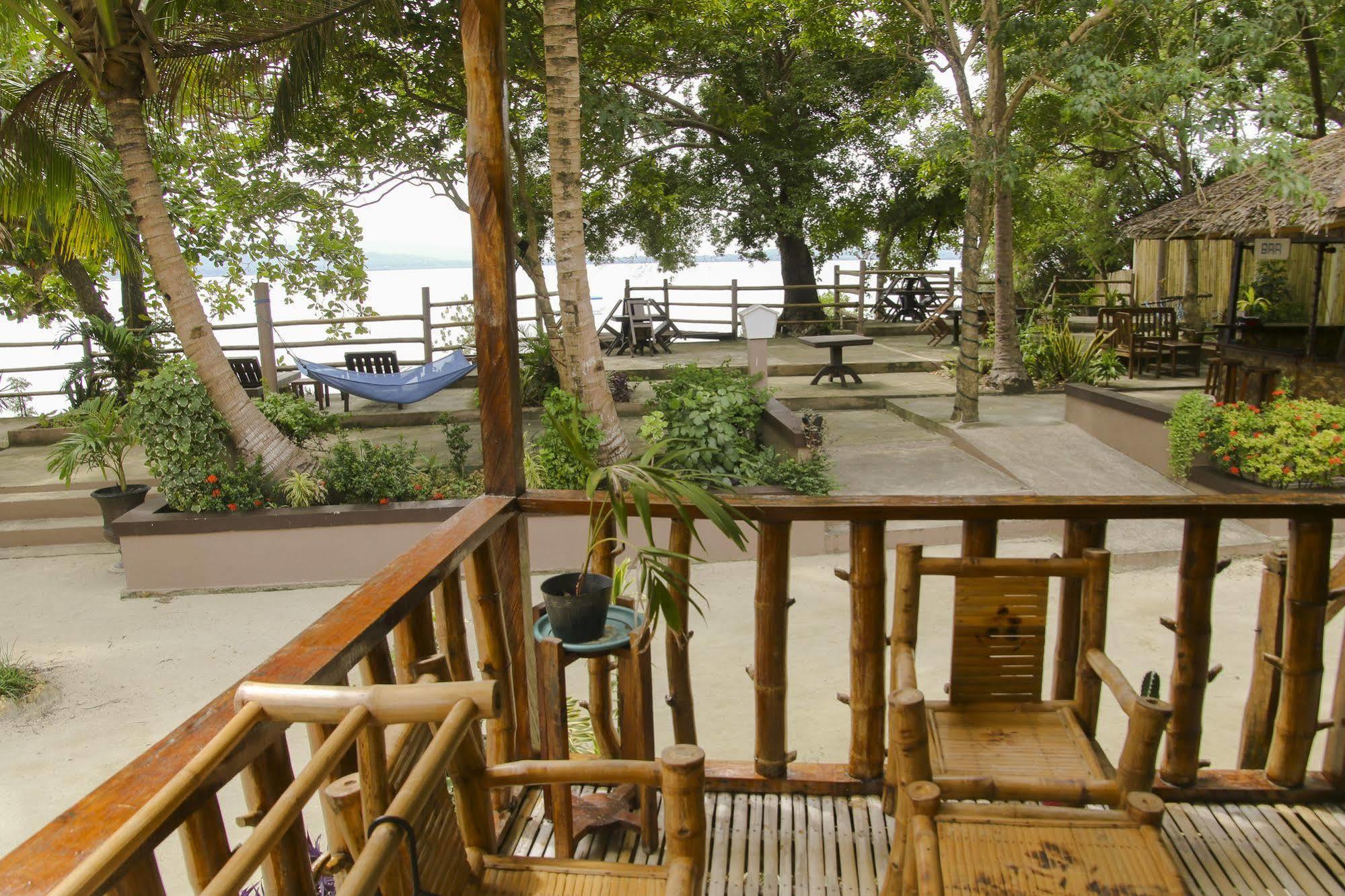 Isla Hayahay Beach Resort And Restaurant Calape Ngoại thất bức ảnh