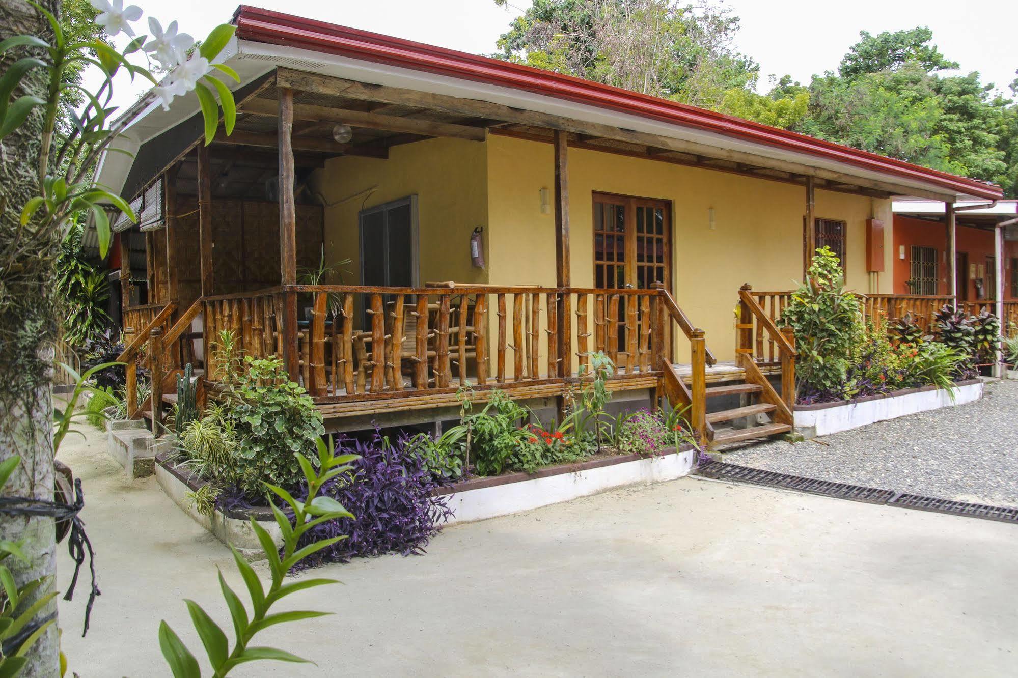 Isla Hayahay Beach Resort And Restaurant Calape Ngoại thất bức ảnh