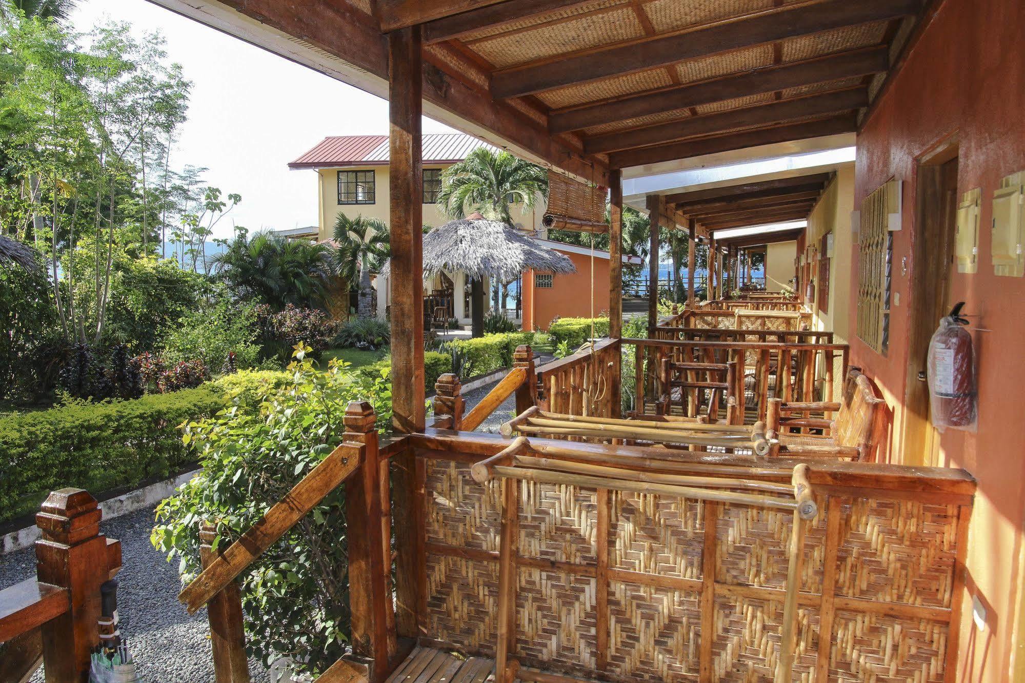 Isla Hayahay Beach Resort And Restaurant Calape Ngoại thất bức ảnh