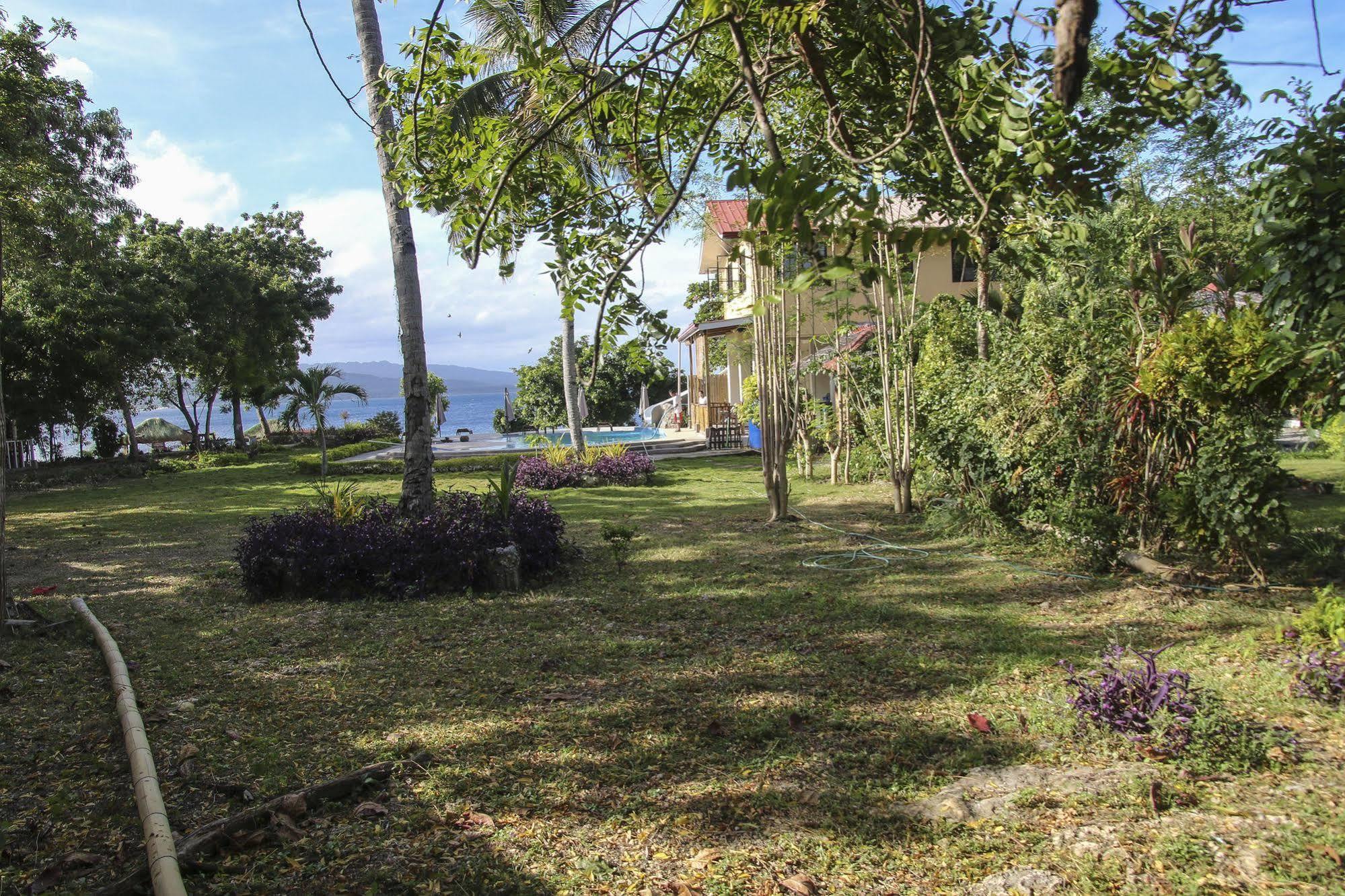 Isla Hayahay Beach Resort And Restaurant Calape Ngoại thất bức ảnh